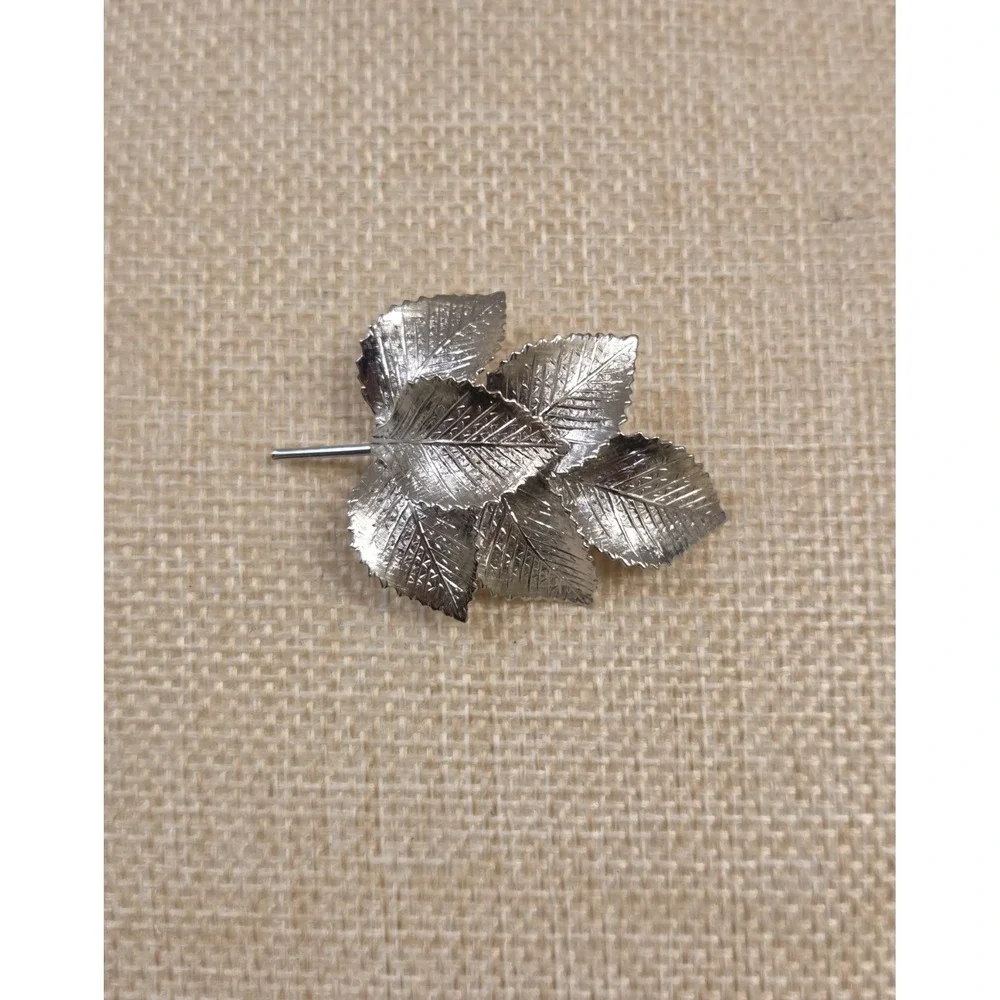 Elegant‎ Vintage Leaves Brooch Signed Sterling AG